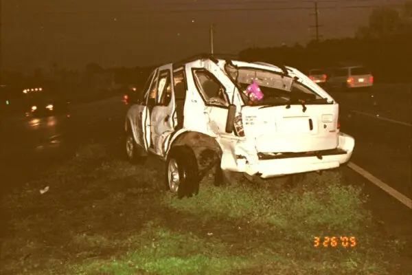 Das Auto von Will Boggs' Familie nach dem Unfall, der ihn gelähmt und ins Koma versetzt hat. Foto: Mit freundlicher Genehmigung von Will Boggs
