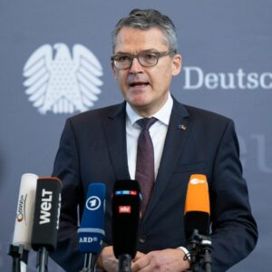 CDU-Politiker Kiesewetter offenbar von „Herzschrittmacher“-Kandidat attackiert