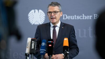 CDU-Verteidigungspolitiker Kiesewetter: Bundeswehr nicht ausreichend priorisiert