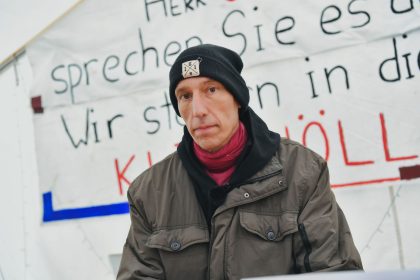 Hungerstreik in Berlin: Klimaaktivist ins Krankenhaus eingeliefert
