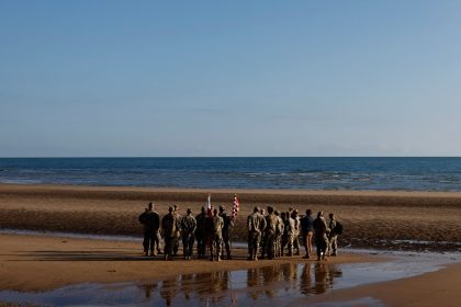 100-jähriger US-Veteran heiratet nach D-Day-Gedenkfeiern in Normandie Verlobte