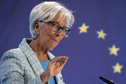 EZB-Präsidentin Christine Lagarde dämpft die Erwartung an weitere Zinssenkungen vorerst.