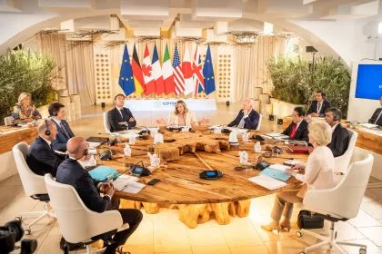 Erste Ergebnisse G7-Gipfel: Viel Geld und keine Sicherheitsgarantien für die Ukraine, eine Warnung an China