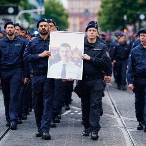 Bewegender Abschied von Rouven Laur: Über 2.000 Menschen zollen dem Polizisten Respekt