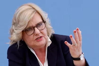 Wehrbeauftragte Högl: Pflicht beim Wehrdienst unausweichlich