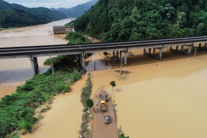 Überschwemmungen in China: Zehntausende Menschen evakuiert