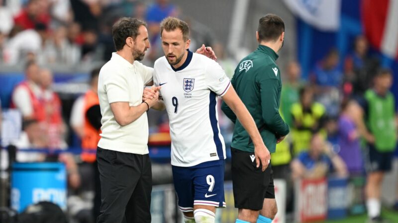 Englands Team um Trainer Gareth Southgate und Harry Kane kam nicht über ein 1:1 gegen Dänemark hinaus.