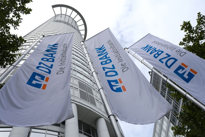Die DZ-Bank und ihre Fondstochter versuchen, den Angriff aufzuarbeiten.