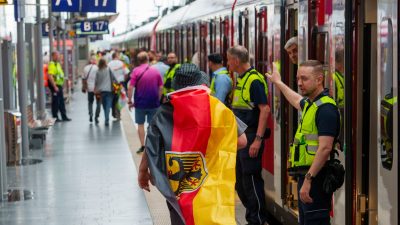 Verspätungen und Chaos: Fußball-EM legt Schwächen der Deutschen Bahn offen
