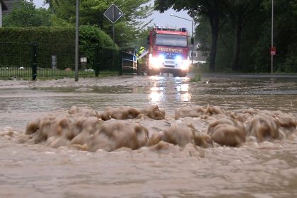 Unwetter mit Starkregen in Hamburg – Feuerwehr rückt zu 900 Einsätzen aus