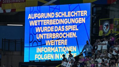 Unwetter in Dortmund: Deutschland gewinnt gegen Dänemark