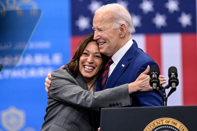 Biden schlägt seine Vize Harris als Ersatzkandidatin für die Demokraten vor. (Archivbild)