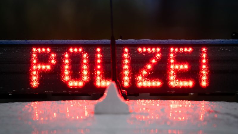 In Wiesbaden sind bei zwei Menschen getötet worden, die Polizei hat einen Tatverdächtigen festgenommen