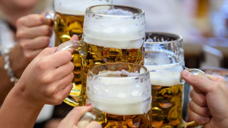 Der weltweite Bierausstoß war 2023 leicht rückläufig.