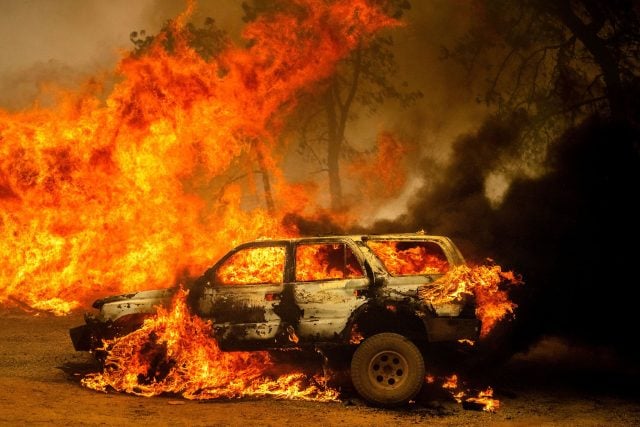  Der Waldbrand in Kalifornien wurde möglicherweise durch Brandstiftung ausgelöst.
