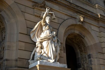 Vier Jahre Haft für Jugendlichen wegen Planung von Anschlag auf Weihnachtsmarkt