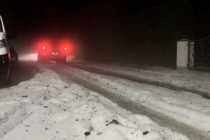 Winterwetter im Sommer: Überflutungen und Hagelmassen in Teilen Bayerns