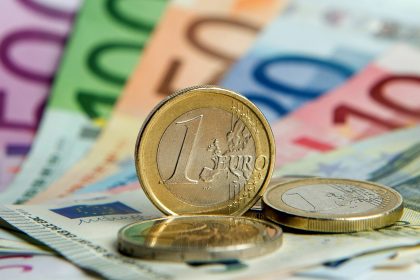Bargeld erhält Rückendeckung: Bundesbank setzt auf Verfügbarkeit