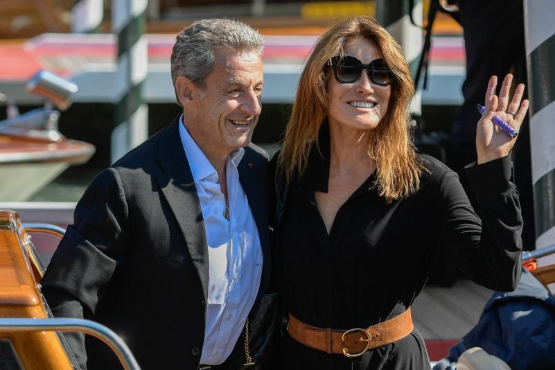 Wollte Carla Bruni ihrem Mann aus der Klemme helfen? (Archivbild)