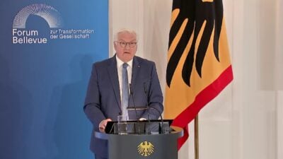 Steinmeier will „Herkunftssiegel für Informationen“ und gemeinsame EU-Medienplattform