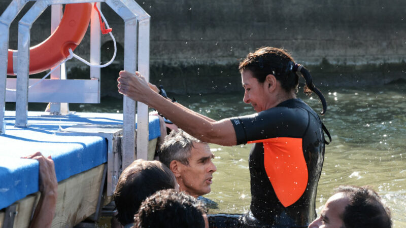 Pariser Bürgermeisterin schwimmt in der Seine: „Wir haben es geschafft“