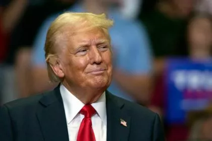 Attentat auf Trump: Arzt spricht von zwei Zentimeter breiter Wunde am Ohr