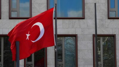 Nach „Wolfsgruß“: Türkischer Botschafter einbestellt – Erdogan besucht Viertelfinale