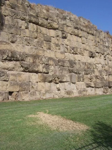 Römische Bauten: Die Servianische Mauer