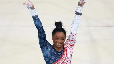 Team-Gold: Turnstar Biles begeistert bei fünftem Olympiasieg