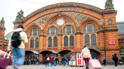 Polizei: Brandanschlag auf Bahnstrecke Hamburg-Bremen