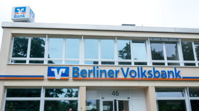 Berliner Volksbank kündigt Bundes-AfD das Spendenkonto