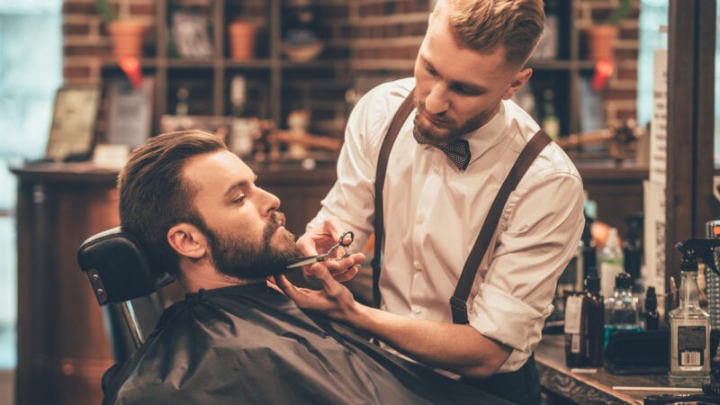 Im Barbershop. Foto: g-stockstudio/iStock