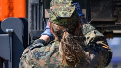 Bundeswehr: Frauen bei Wehrpflicht einbeziehen – mehr Flexibilität bei Litauen-Brigade nötig