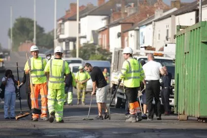 Nach tödlichem Angriff in England: 53 Polizisten bei Krawallen verletzt
