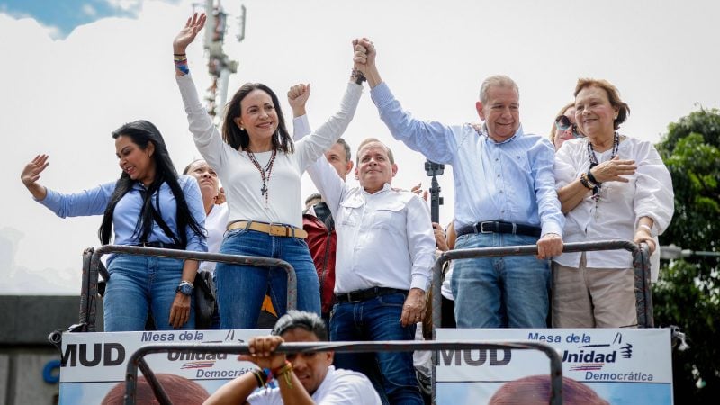 Oppositionsführerin Machado und Präsidentschaftskandidat González fordern den autoritären Präsidenten Maduro heraus.