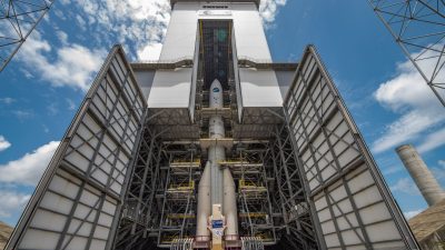 Die neue europäische Trägerrakete Ariane 6 soll am 9. Juli in den Weltraum fliegen.