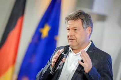 Habeck hat Interesse an Grünen-Kanzlerkandidatur angemeldet