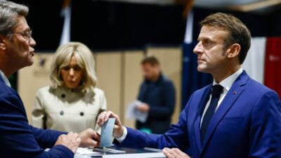 Präsident Macron ruft zum Zusammenschluss gegen RN auf