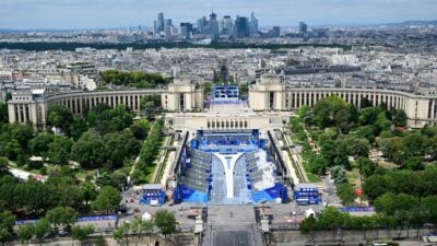 Paris ist bereit für die Olympischen Spiele - Blick vom Eiffelturm auf das Trocadero-Stadion.