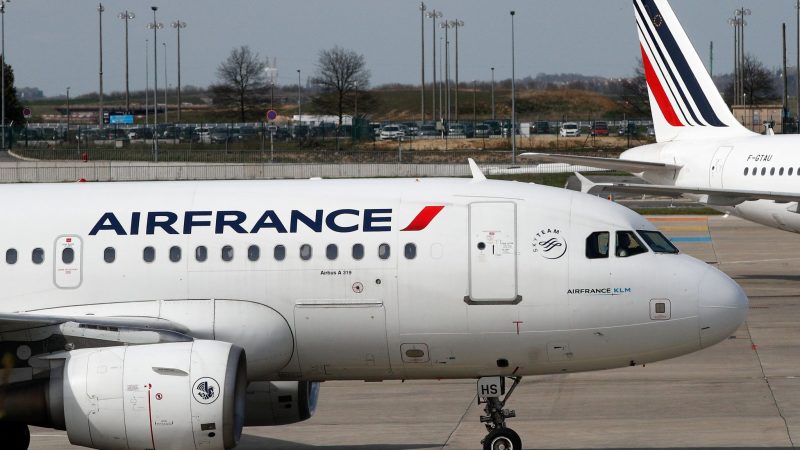 Frankreich und die Niederlanden haben Air France-KLM zu Corona-Zeiten mit Milliardenstaatshilfen unterstützt. (Archivbild)