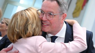 Landtag von Rheinland-Pfalz wählt SPD-Politiker Schweitzer zu neuem Regierungschef