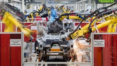 Autoindustrie: Mehr als jede zweite Firma plant Stellenabbau