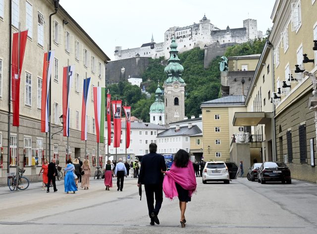 Das Großprojekt kostet zwar viel, doch die Festspiele sind ein wichtiger Wirtschaftsfaktor. (Foto: Archiv)