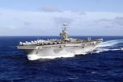 Pentagon schickt Flugzeugträger mit F-35-Kampfjets - Hisbollah feuert Katjuscha-Raketen auf Israel