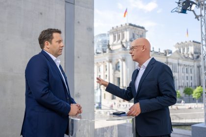 SPD-Parteichef Lars Klingbeil beim ARD-Sommerinterview.