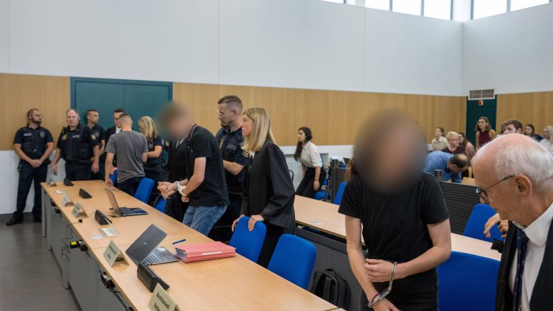 Zwei junge Männer erhalten hohe Haftstrafen wegen Mordes.