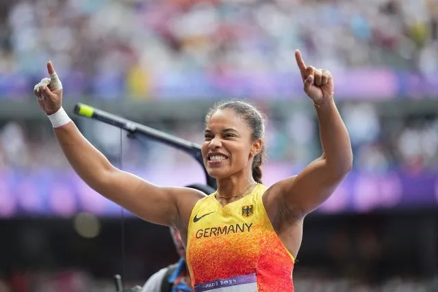 Olympiasiegerin Yemisi Ogunleye.