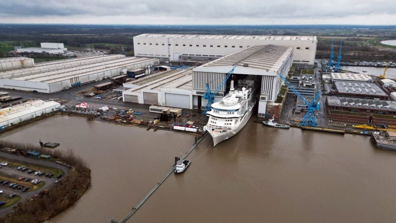 Bei der kriselnden Meyer Werft scheint eine Lösung in Sicht - Bundeskanzler Scholz will zu den Beschäftigten sprechen. (Archivfoto)