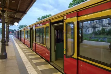 Linksextremes Bekennerschreiben nach Angriff auf Bahn: Staatsschutz ermittelt