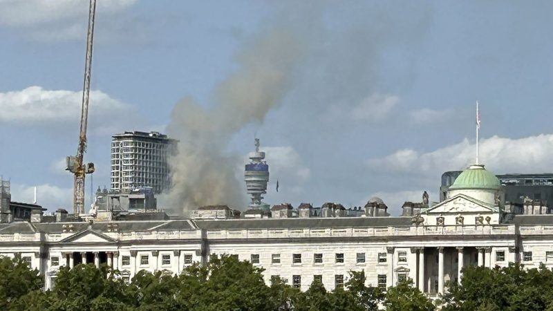 Das historische Somerset House gehört zu den bekannten Gebäuden in London und wird heute als Kulturzentrum genutzt.